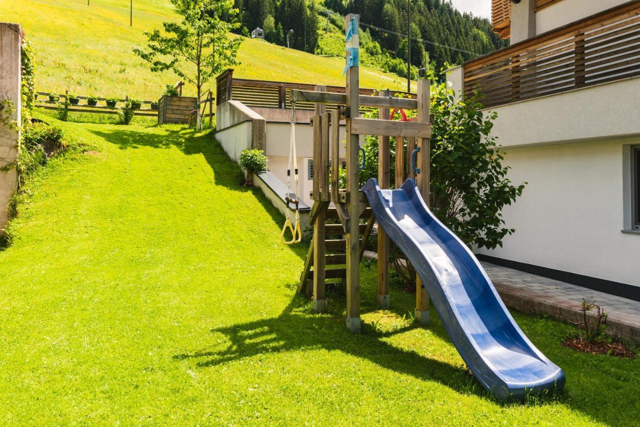 Haus Sabrina - Ferienwohnungen Saalbach-Hinterglemm Eksteriør bilde